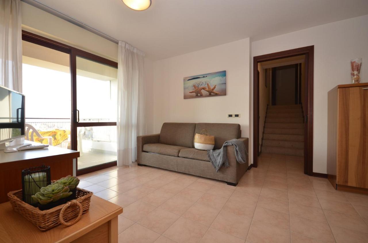 Apartamento Residenza Porta Del Mare Lignano Sabbiadoro Exterior foto